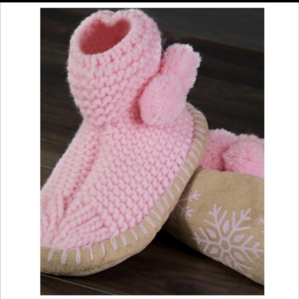 New Pink Knit Snowflake Slipper boot